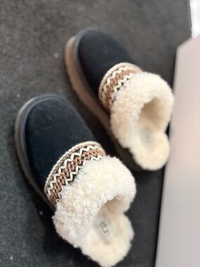 UGG Black Shearling-Lined Slip-On Clog with Knit Detail